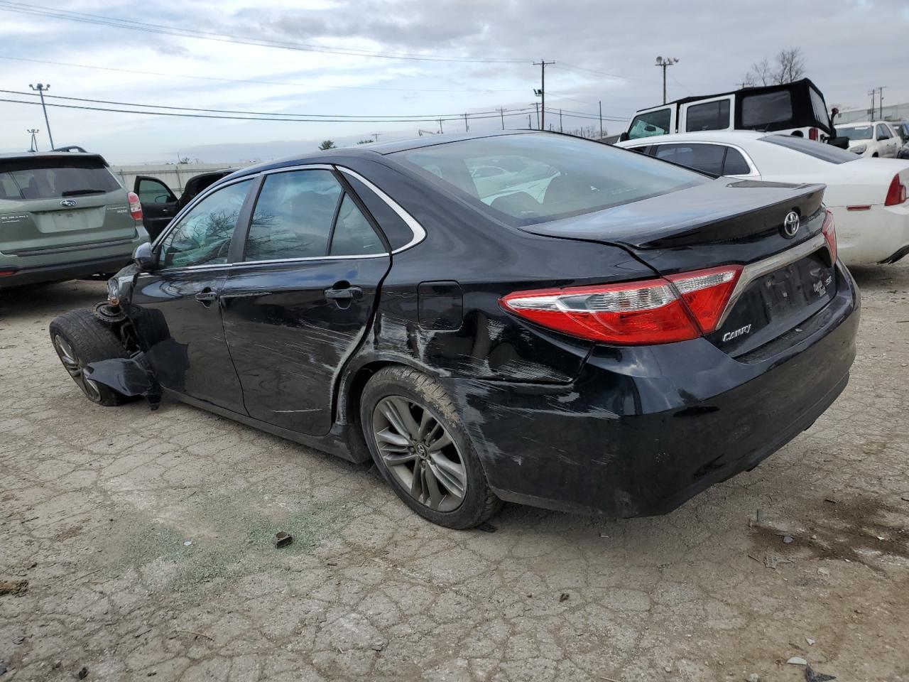 2015 TOYOTA CAMRY LE - Image 2