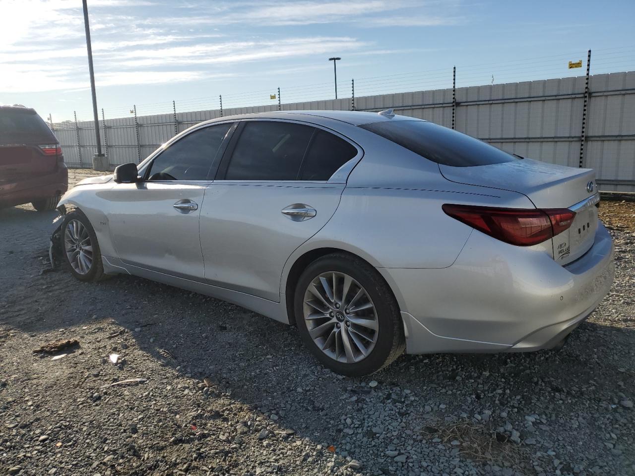 2019 INFINITI Q50 LUXE - Фото 2