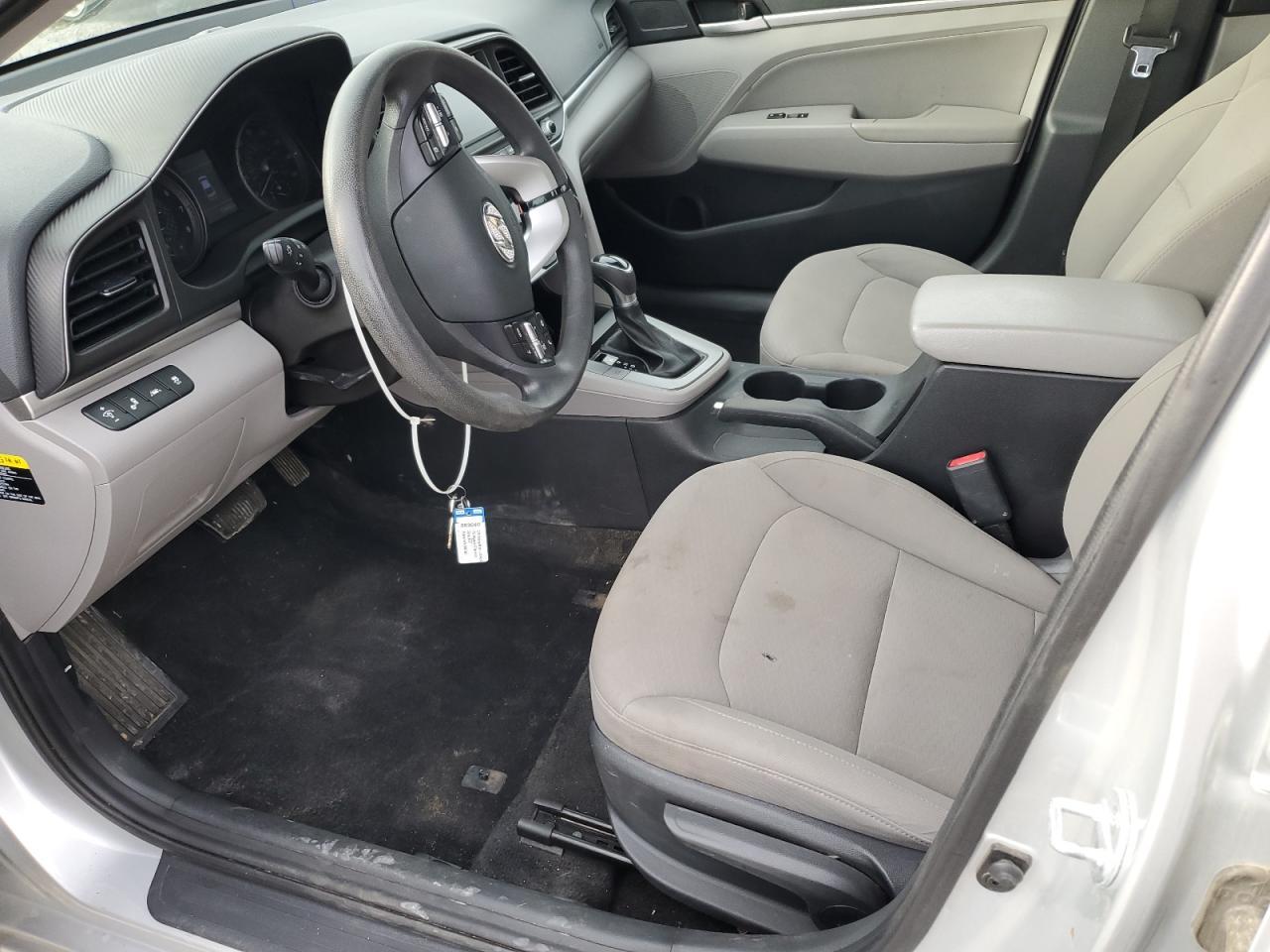 2019 HYUNDAI ELANTRA SE - Фото 7