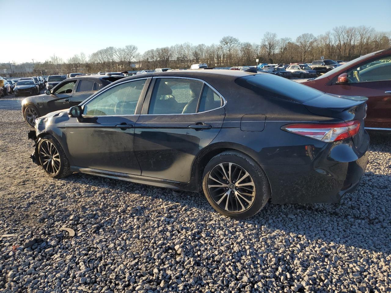 2020 TOYOTA CAMRY SE - Image 2