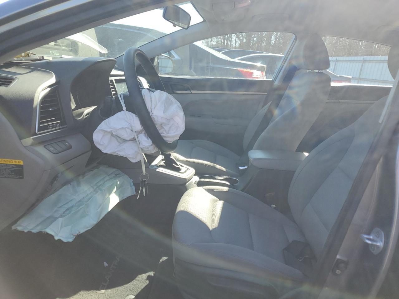 2017 HYUNDAI ELANTRA SE - Image 7