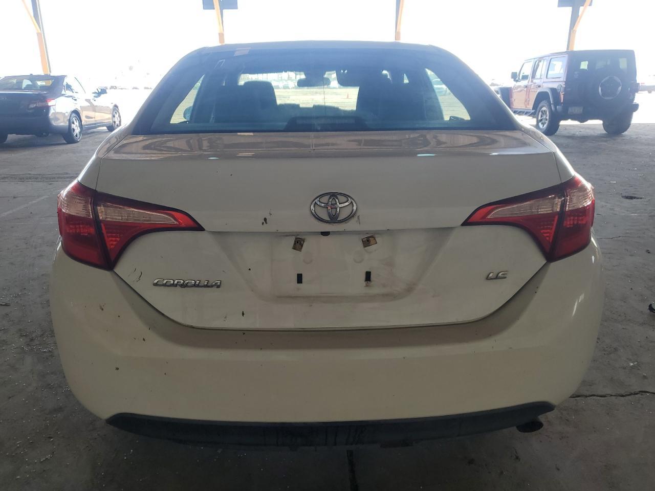 2018 TOYOTA COROLLA L - Image 6