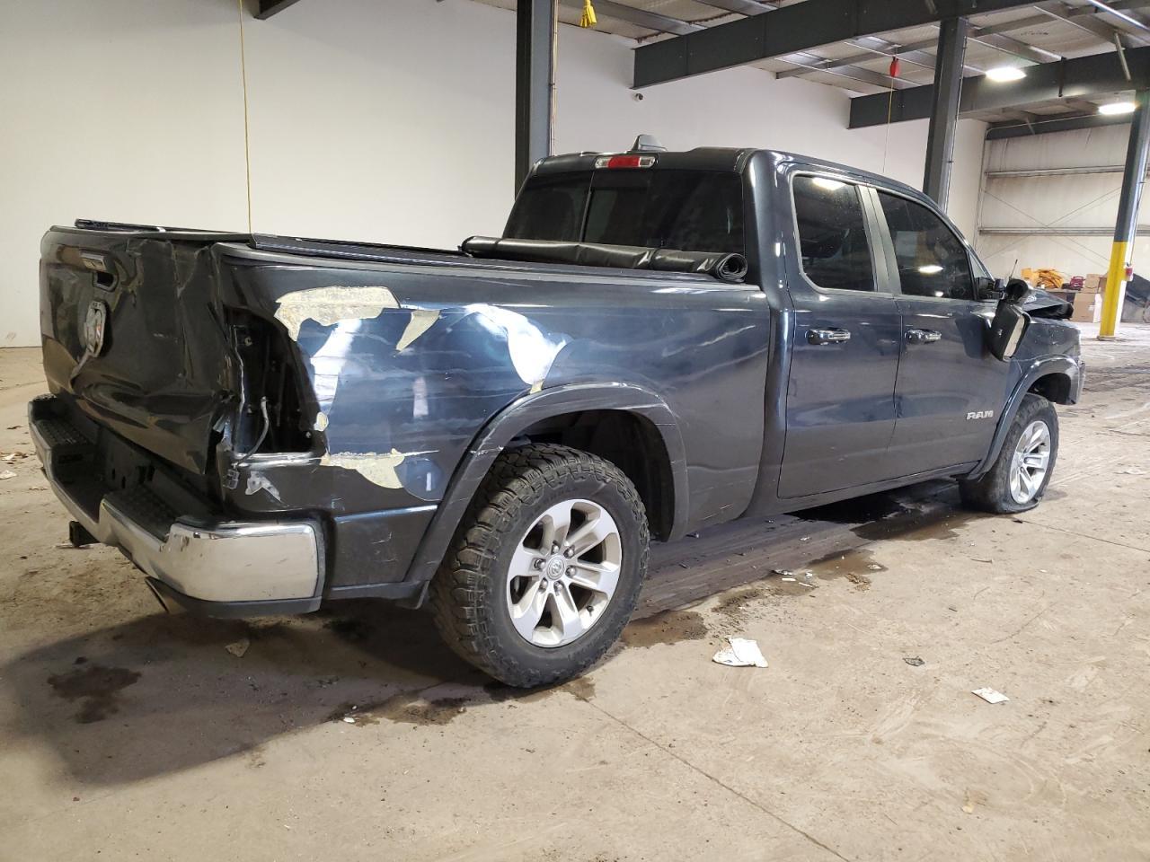 2019 RAM 1500 LARAM - Фото 3