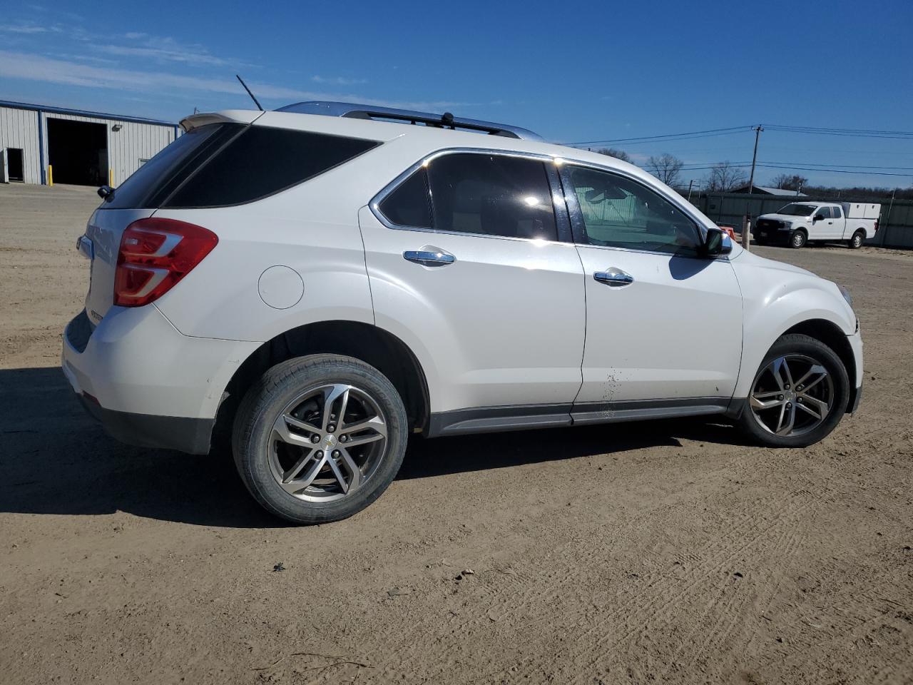 2016 CHEVROLET EQUINOX LT - Image 3