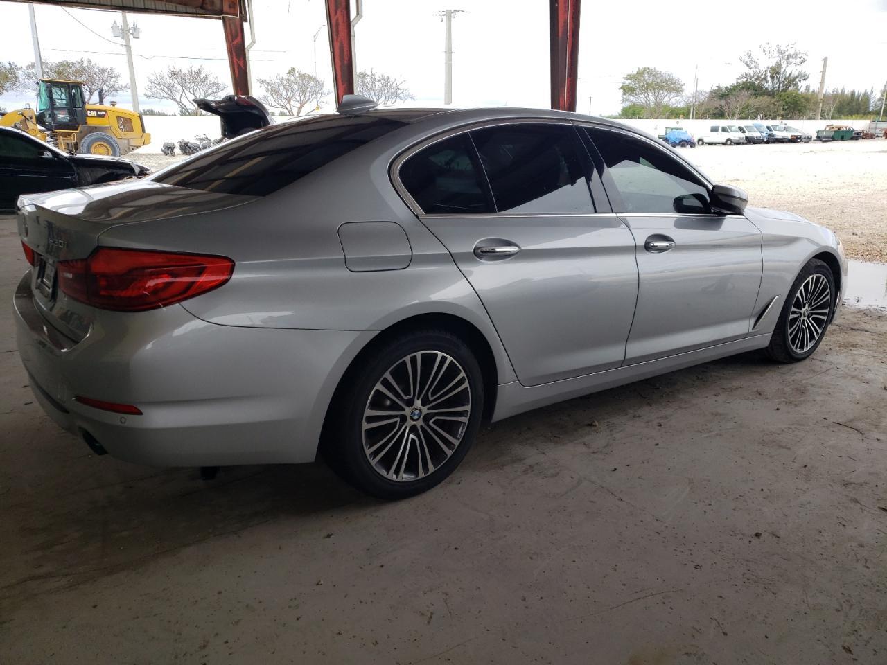 2018 BMW 530 I - Фото 3