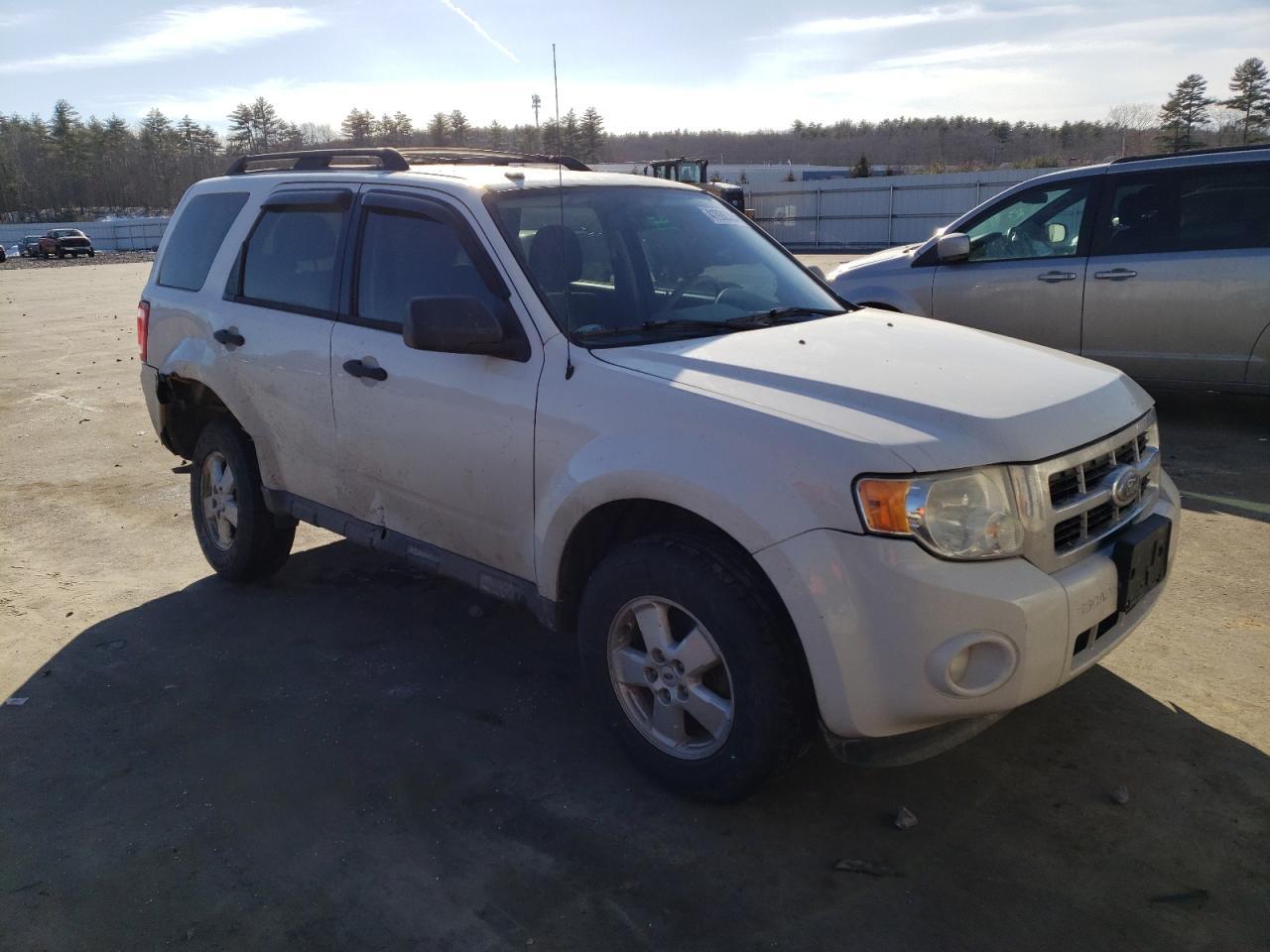 2010 FORD ESCAPE XLT - Фото 4