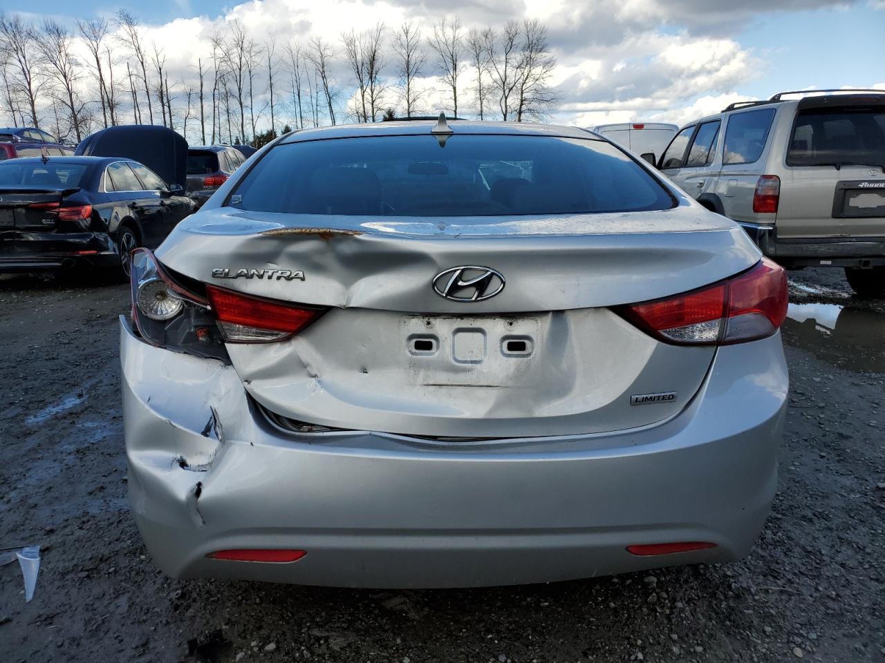 2013 HYUNDAI ELANTRA GL - Image 6