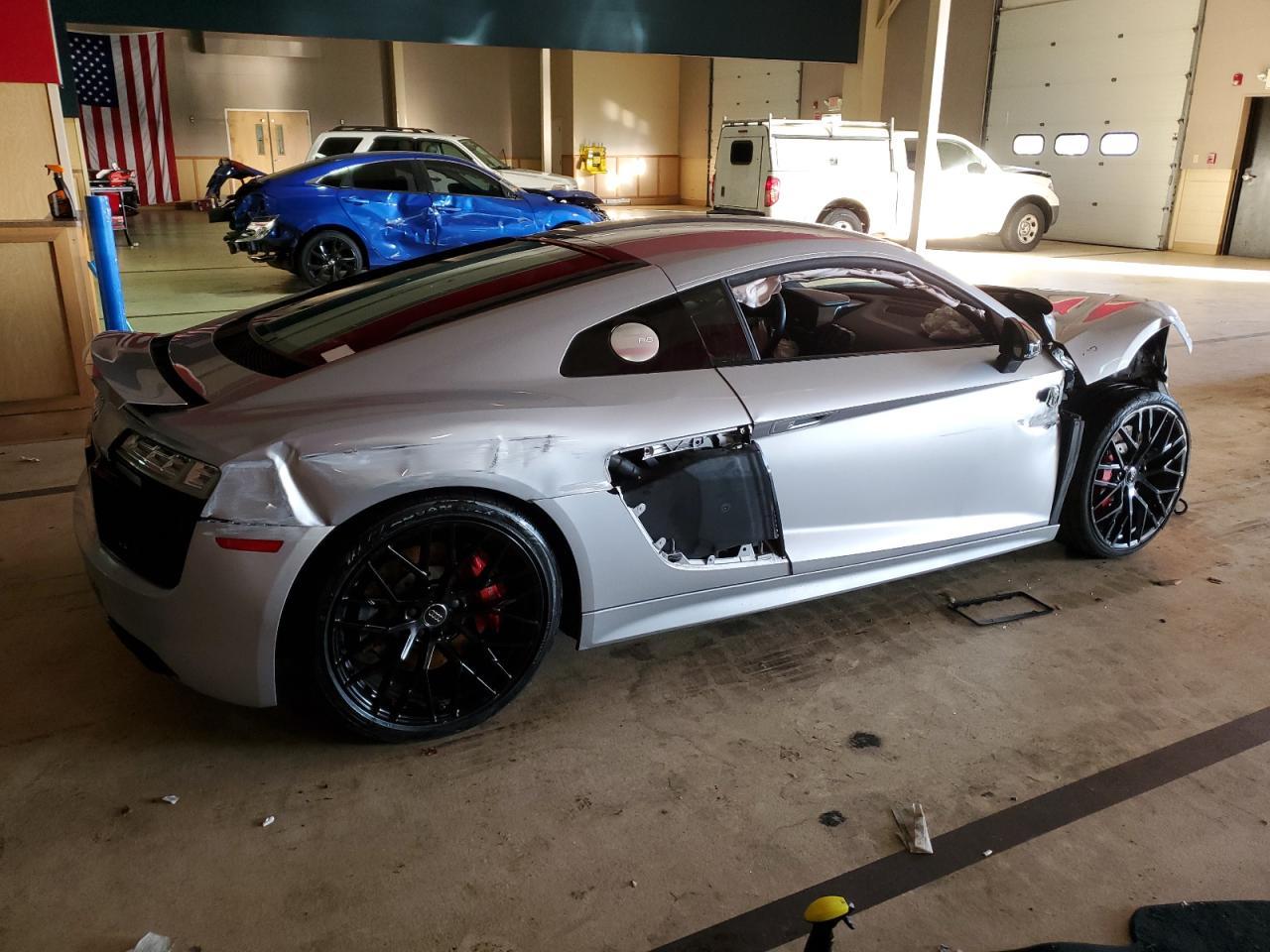 2018 AUDI R8 RWS - Image 3