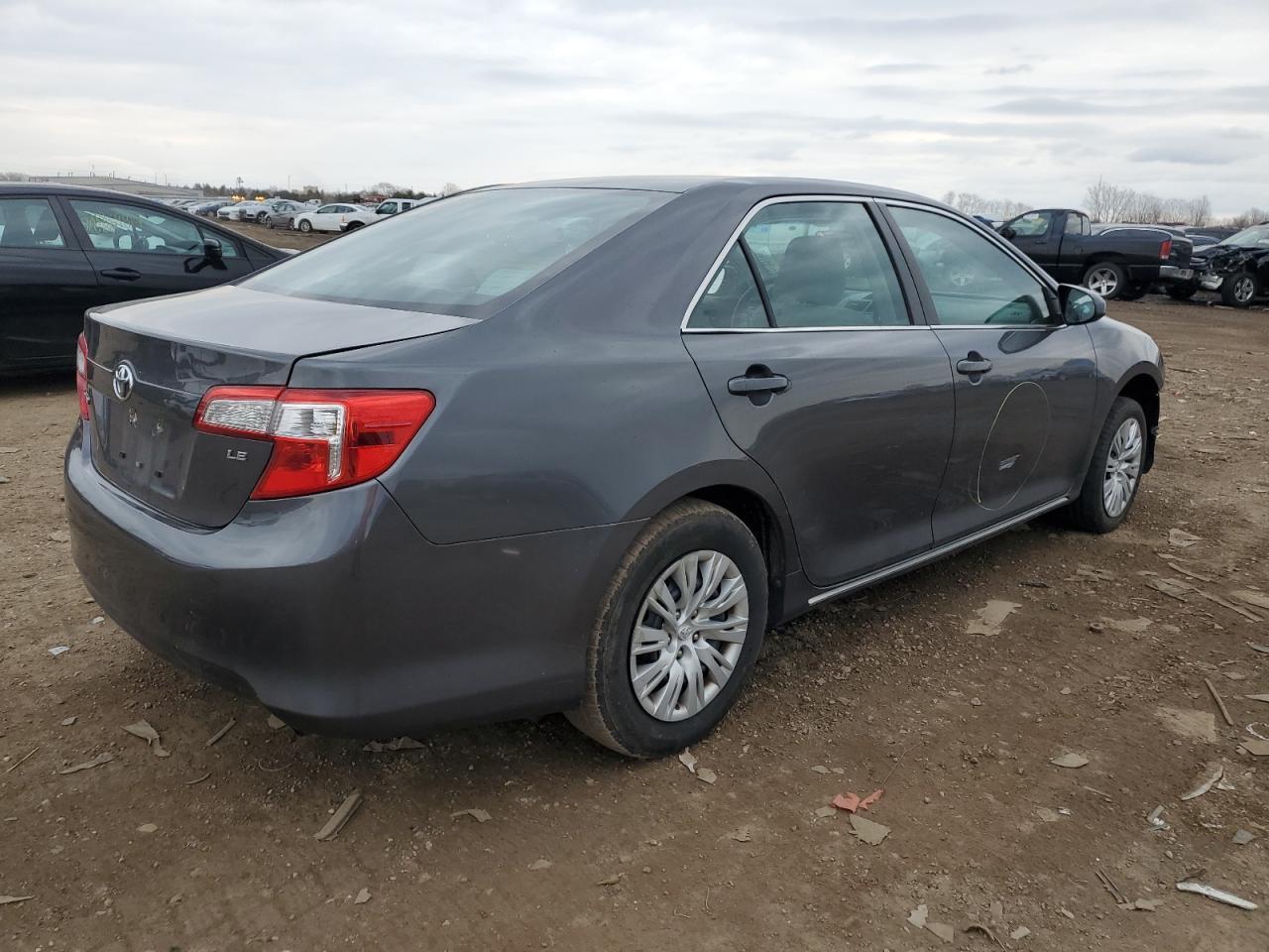 2013 TOYOTA CAMRY L - Image 3