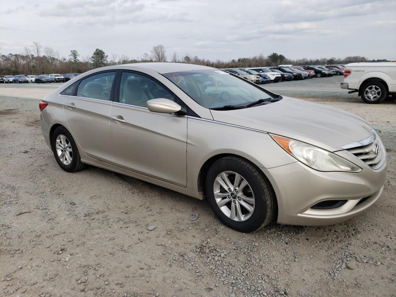 2011 HYUNDAI SONATA GLS - Image 4