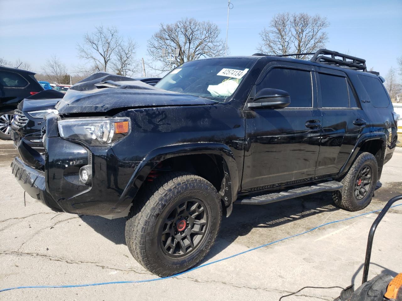 2022 TOYOTA 4RUNNER SR