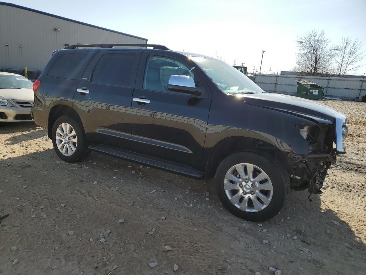 2016 TOYOTA SEQUOIA PL - Image 4