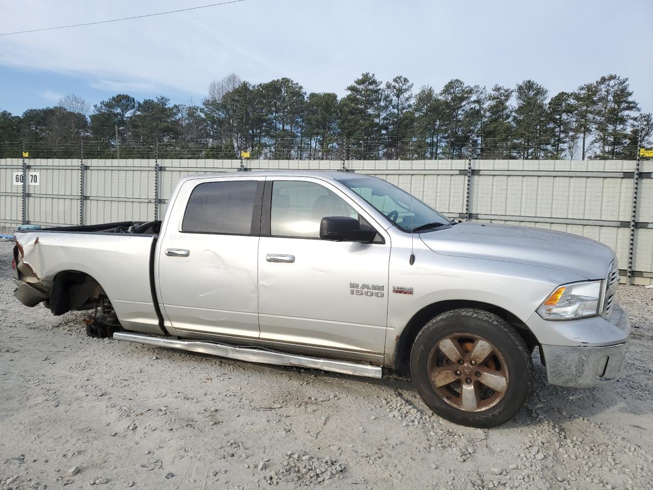 2017 RAM 1500 SLT - Фото 4