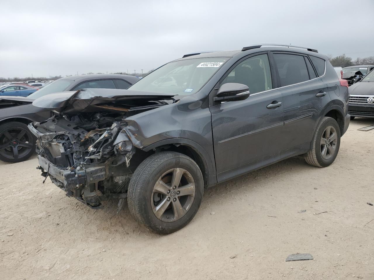 2015 TOYOTA RAV4 XLE