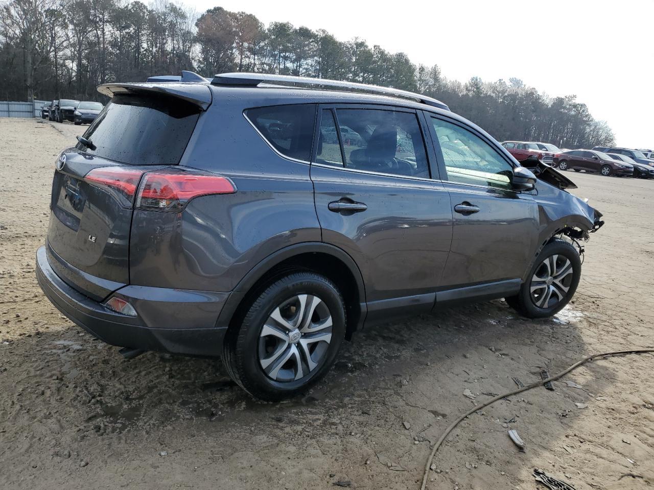 2018 TOYOTA RAV4 LE - Image 3