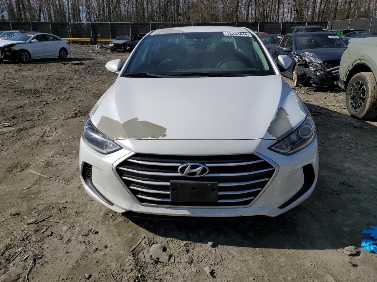 2018 HYUNDAI ELANTRA SE - Image 5