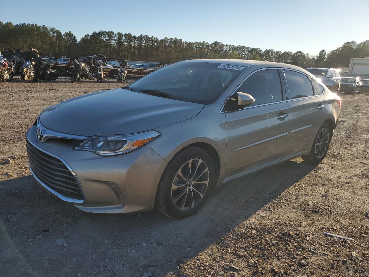 2016 TOYOTA AVALON XLE