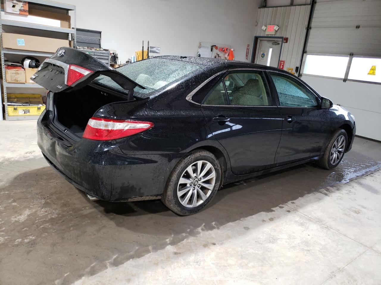 2017 TOYOTA CAMRY LE - Image 3