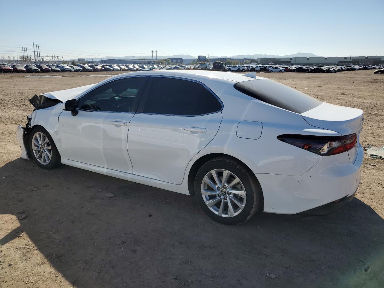 2023 TOYOTA CAMRY LE - Фото 2
