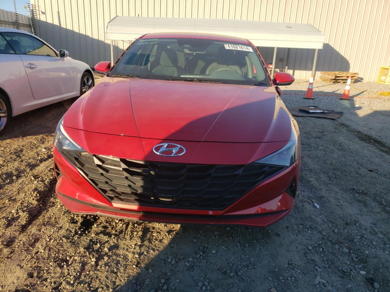 2022 HYUNDAI ELANTRA SE - Image 5