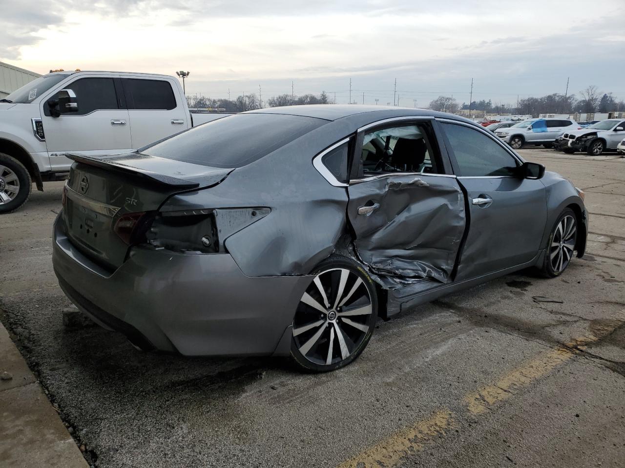 2017 NISSAN ALTIMA 2.5 - Фото 3