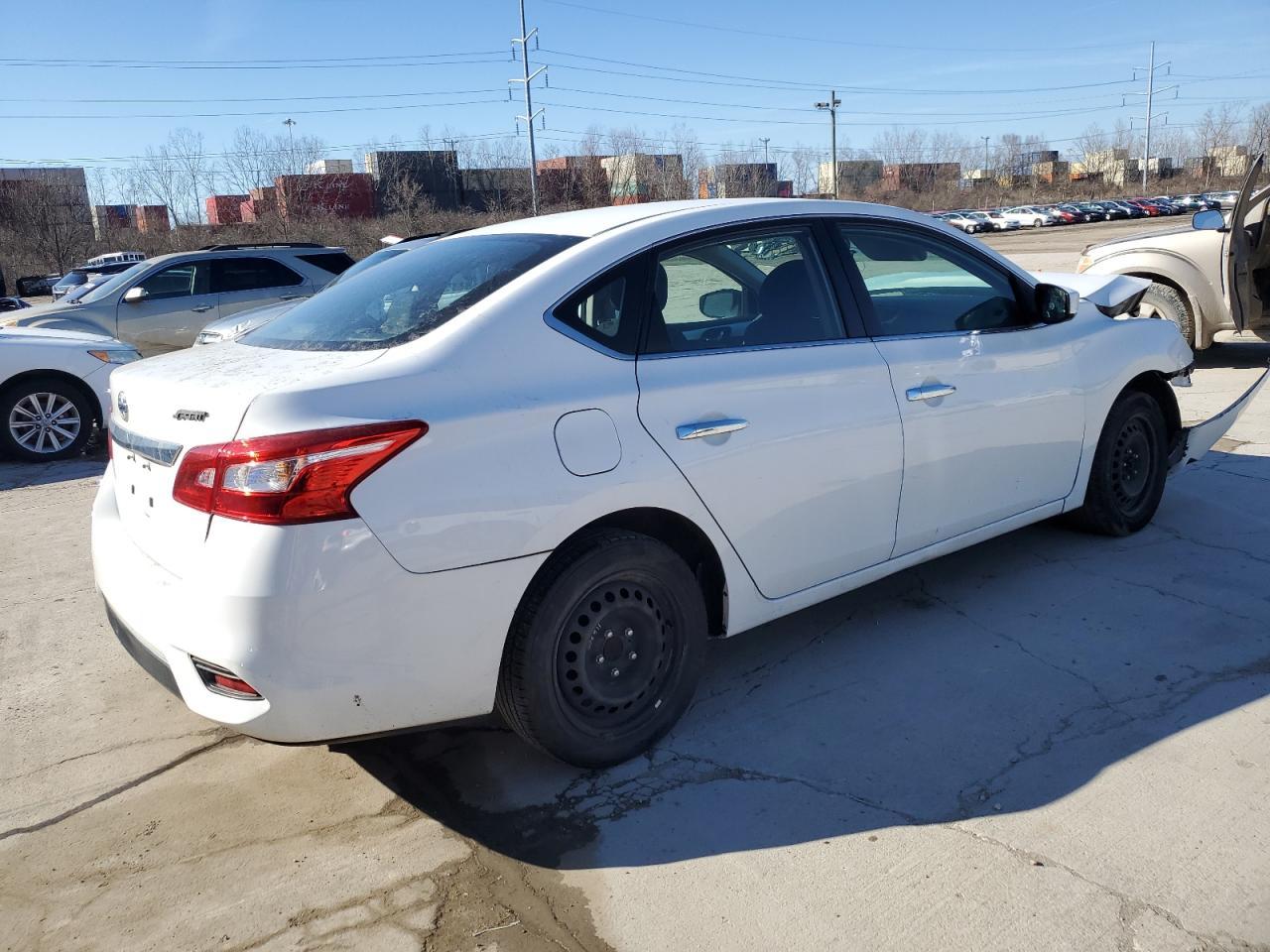2018 NISSAN SENTRA S - Фото 3