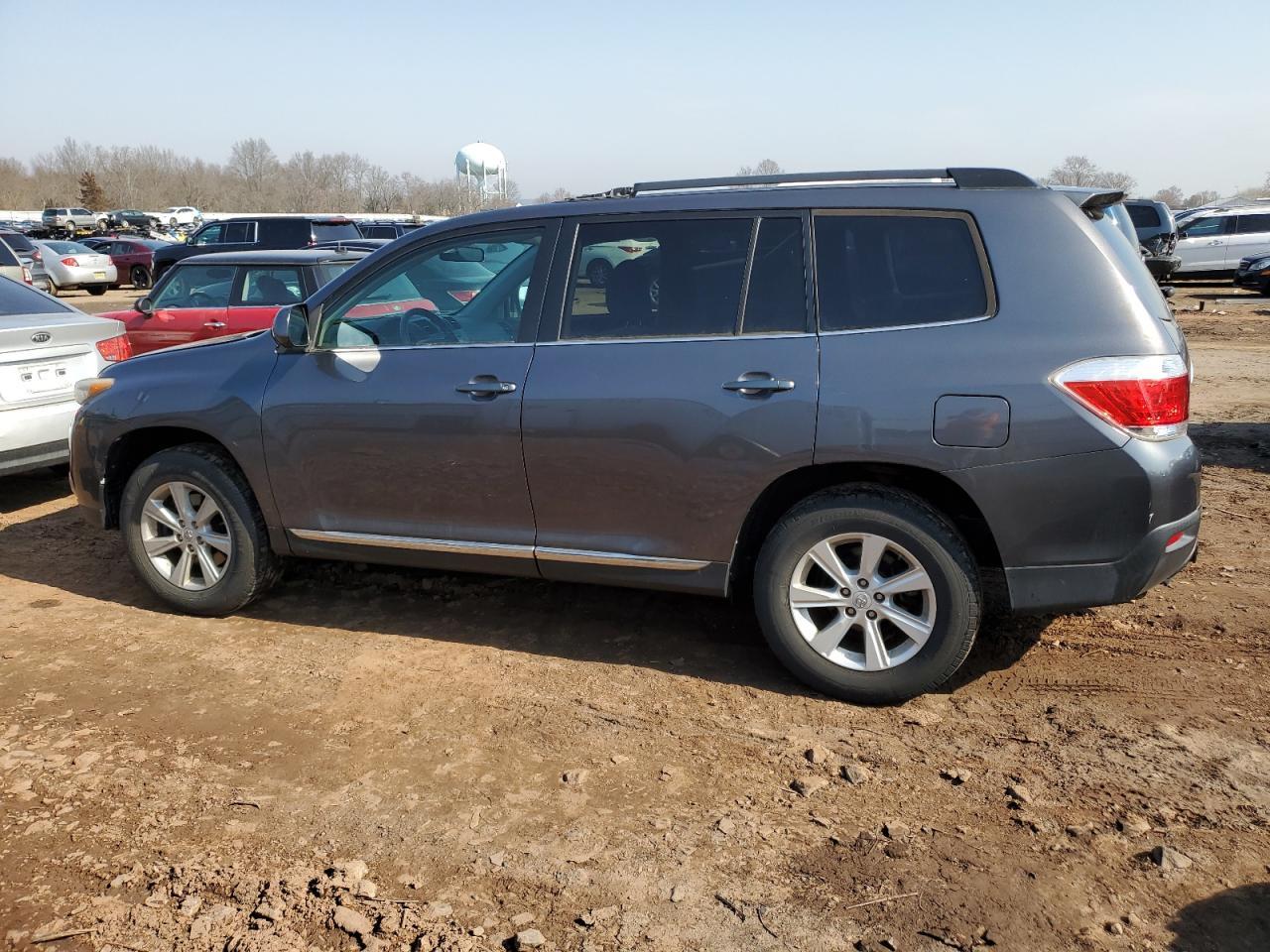 2011 TOYOTA HIGHLANDER - Фото 2