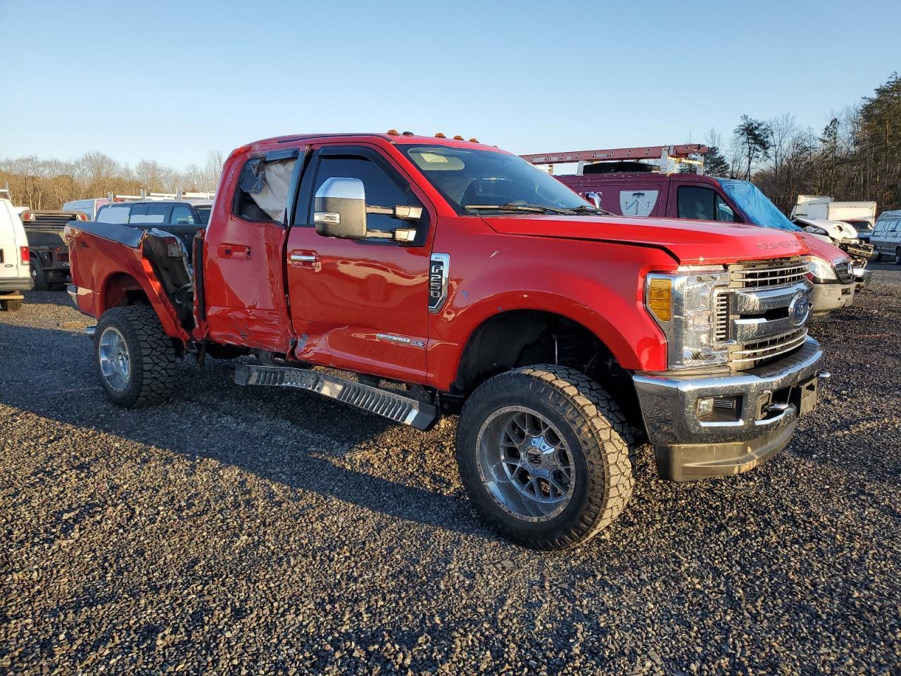 2017 FORD F250 SUPER - Image 4