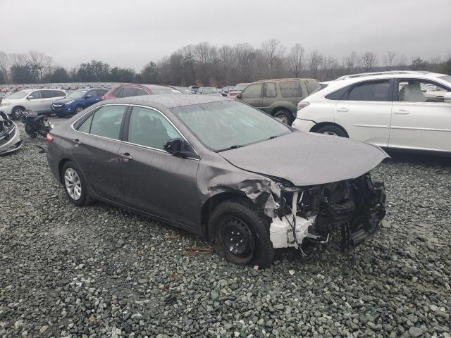 2017 Toyota Camry Le - Фото 4