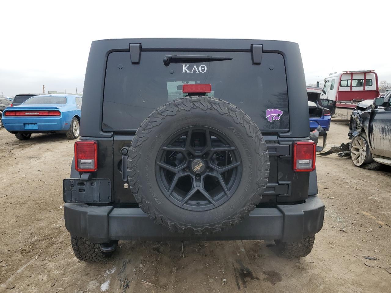 2017 JEEP WRANGLER U - Image 6