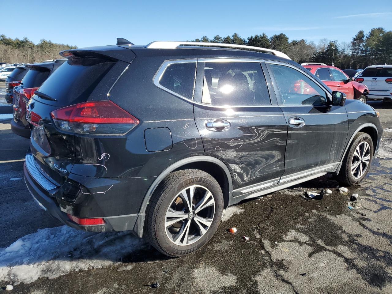 2018 NISSAN ROGUE S - Фото 3