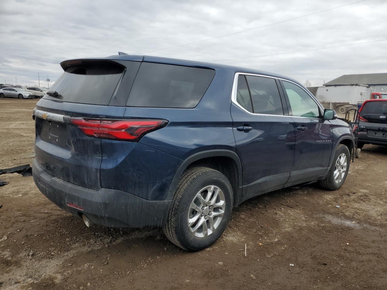 2023 CHEVROLET TRAVERSE L - Image 3