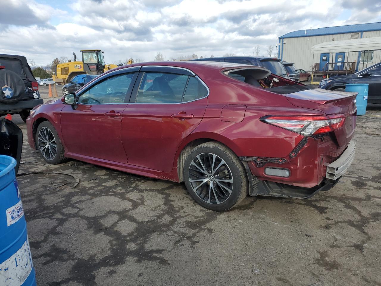 2018 TOYOTA CAMRY L - Image 2