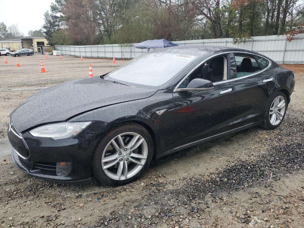 2015 TESLA MODEL S