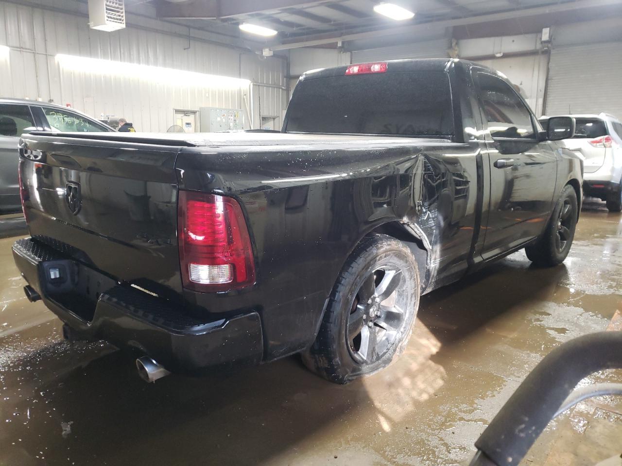 2014 RAM 1500 ST - Image 3