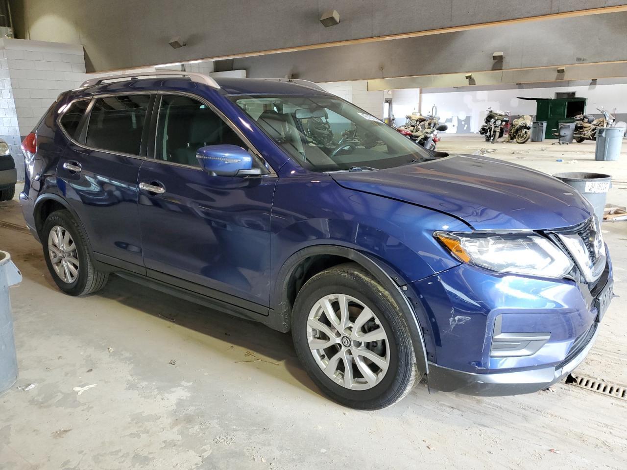 2017 NISSAN ROGUE S - Image 4