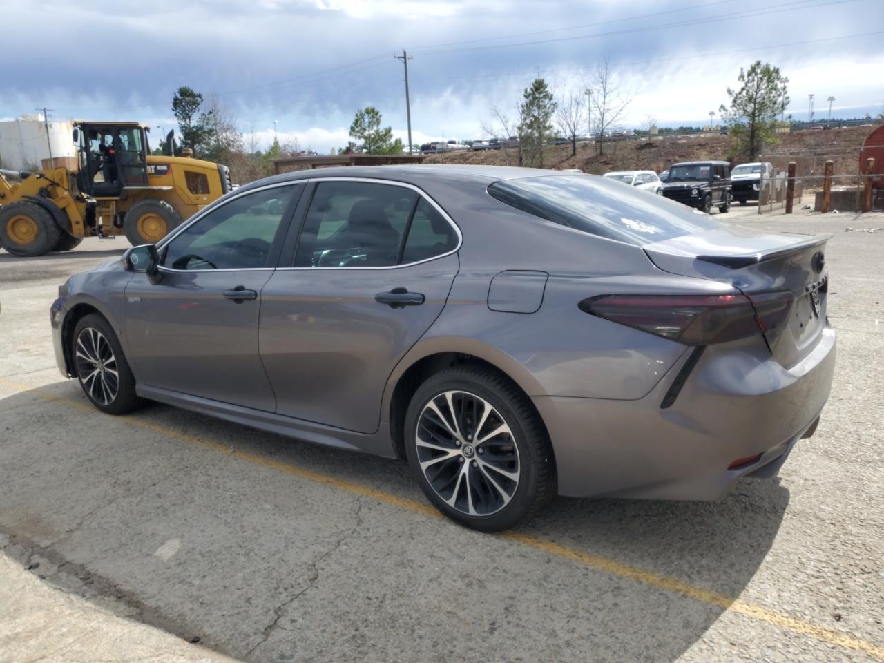 2018 TOYOTA CAMRY L - Фото 2