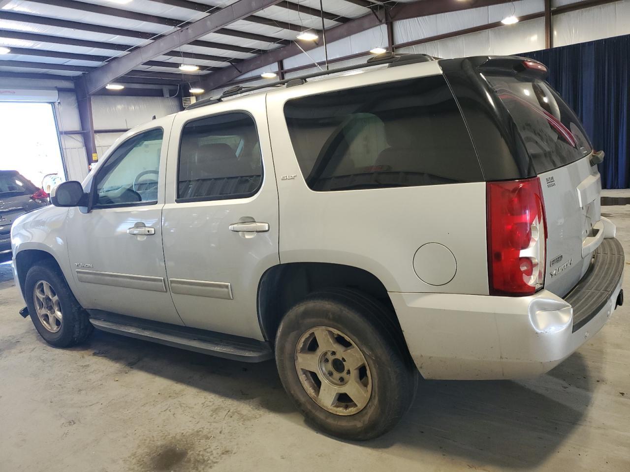 2012 GMC YUKON SLT - Фото 2