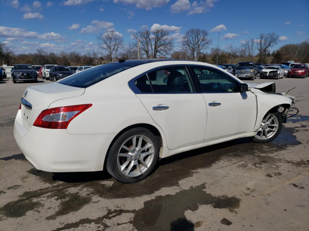 2011 NISSAN MAXIMA S - Фото 3