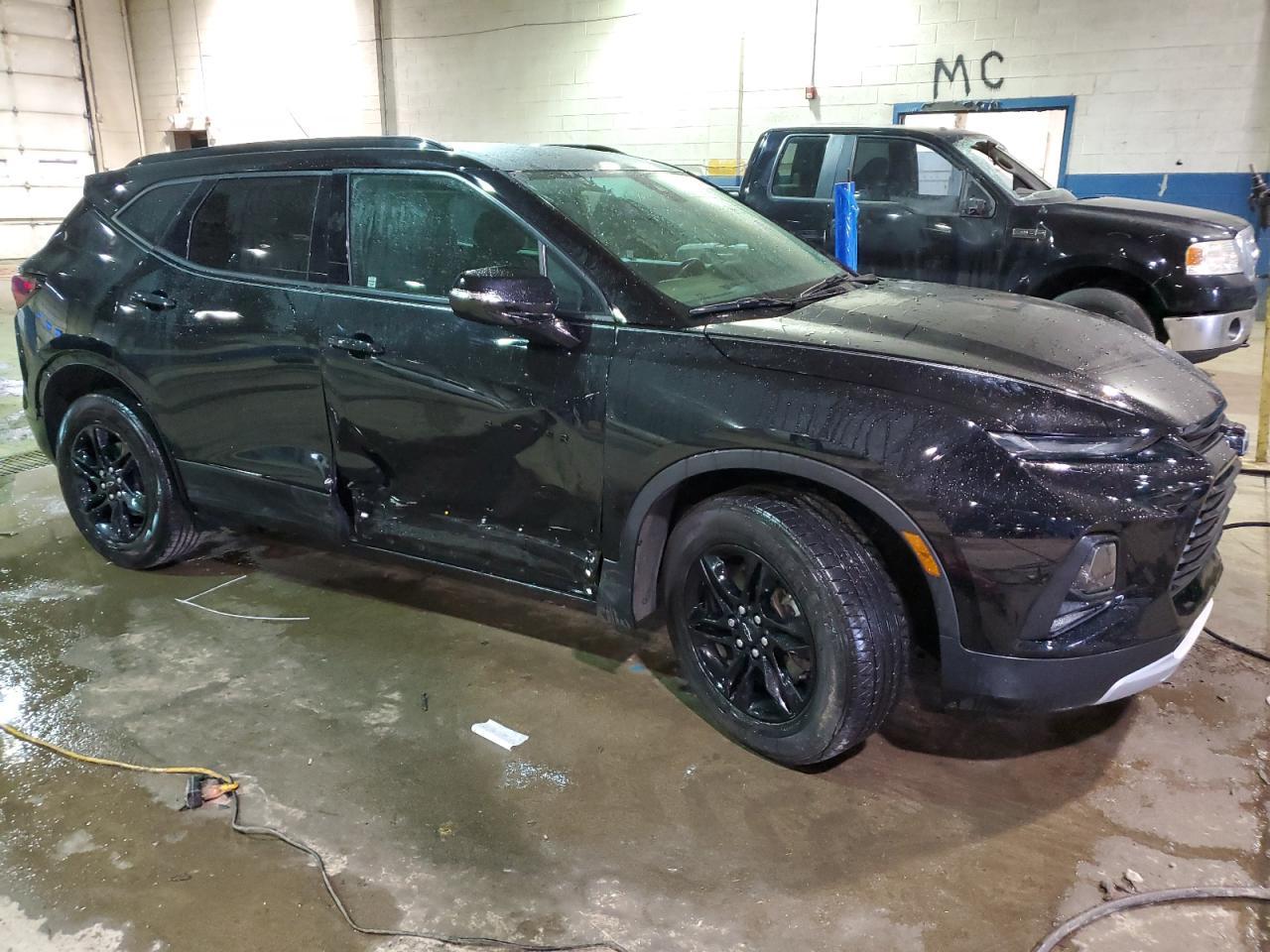 2021 CHEVROLET BLAZER 2LT - Image 4