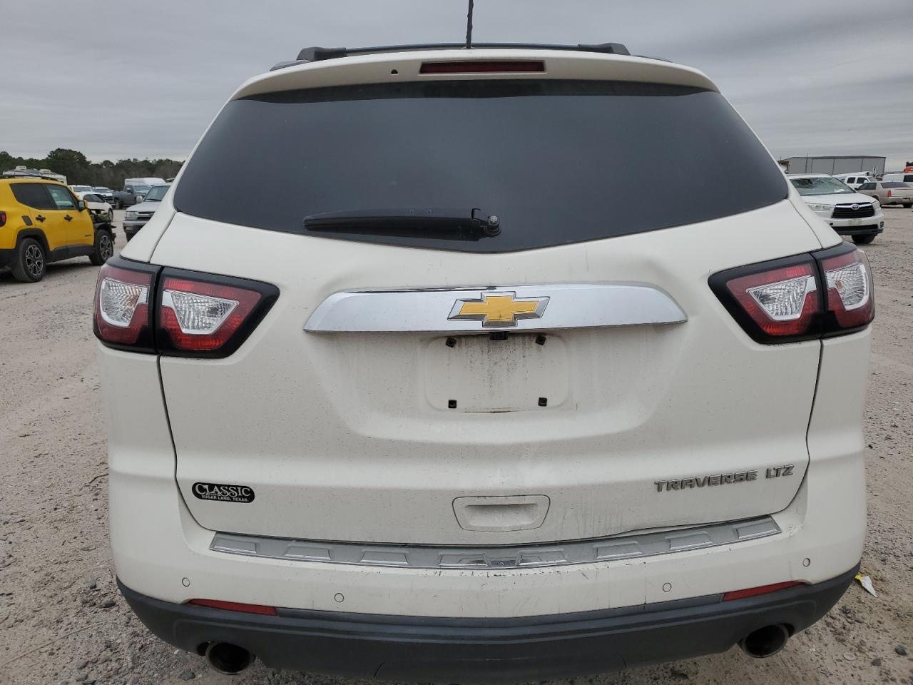 2015 CHEVROLET TRAVERSE L - Image 6