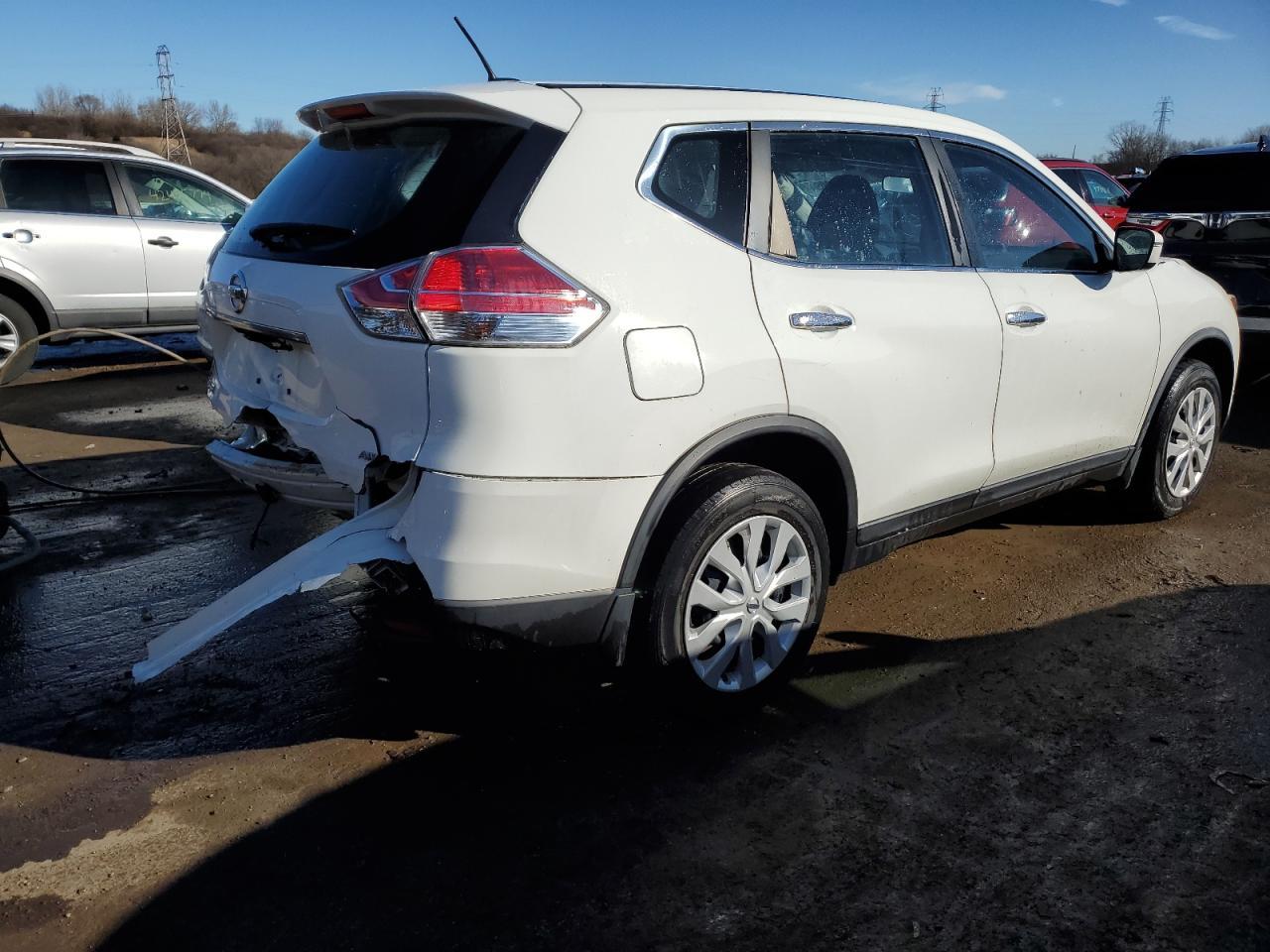 2015 NISSAN ROGUE S - Фото 3