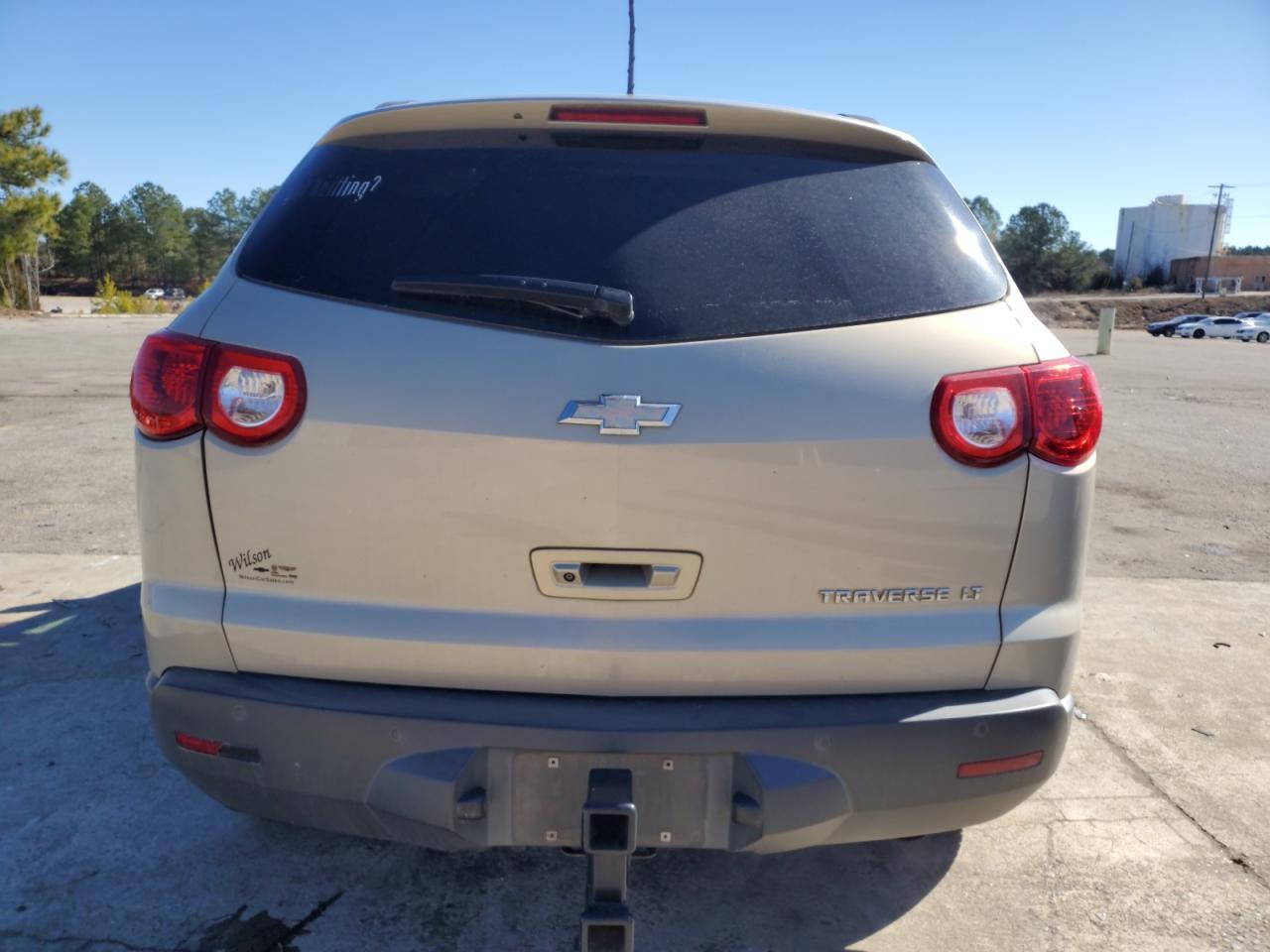 2011 CHEVROLET TRAVERSE L - Фото 6