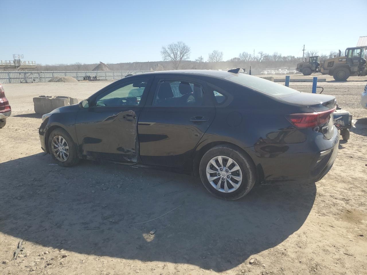 2021 KIA FORTE FE - Фото 2