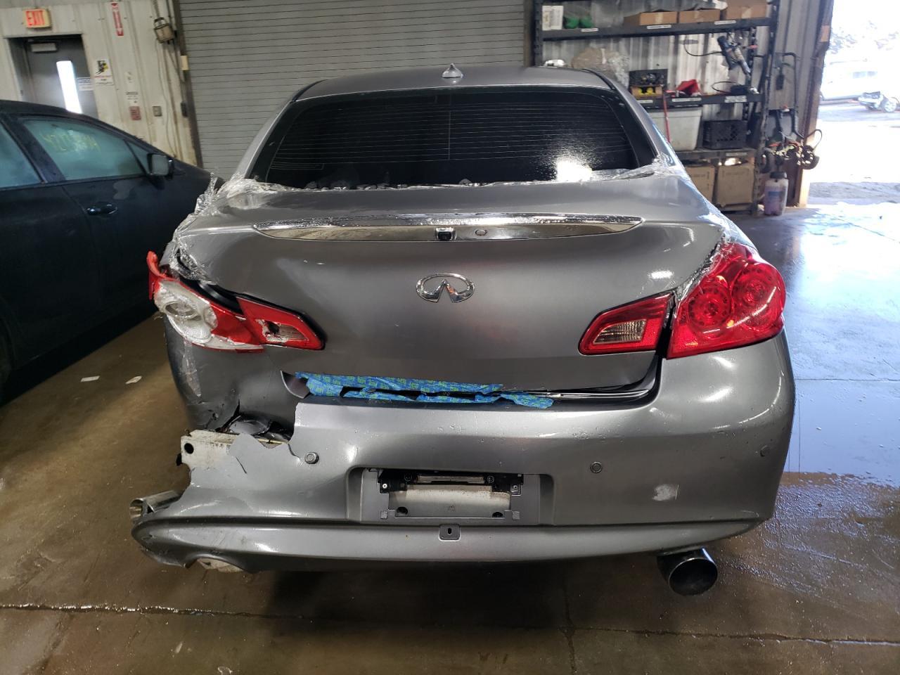 2012 INFINITI G37 - Image 6