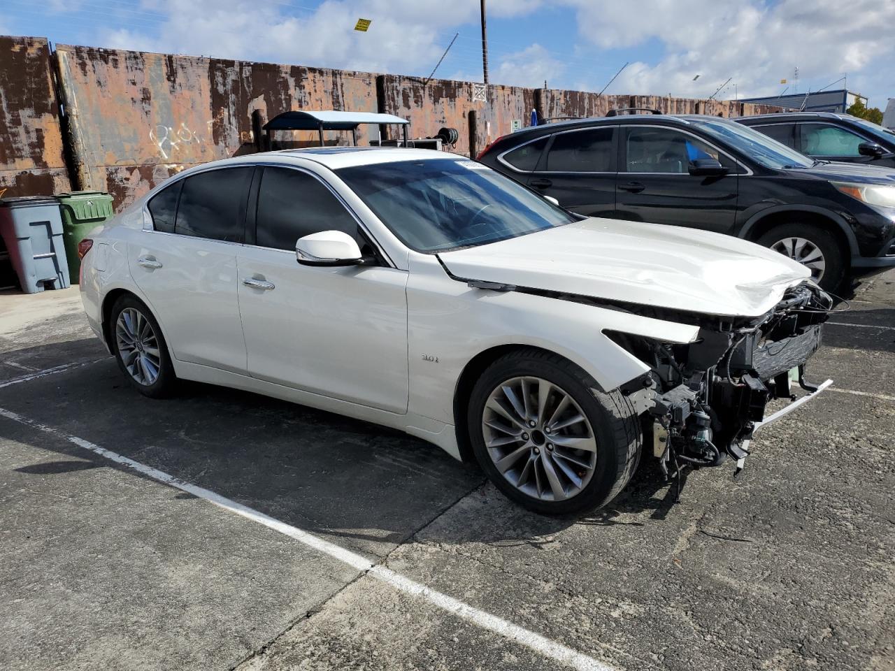 2019 INFINITI Q50 LUXE - Image 4