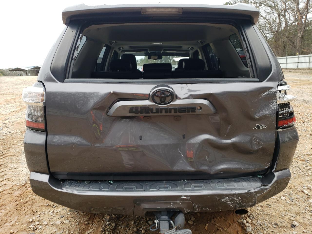 2017 TOYOTA 4RUNNER SR - Фото 6