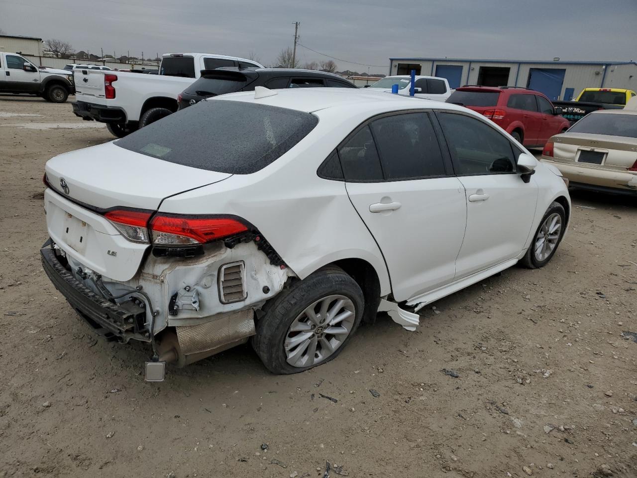2020 TOYOTA COROLLA LE - Фото 3