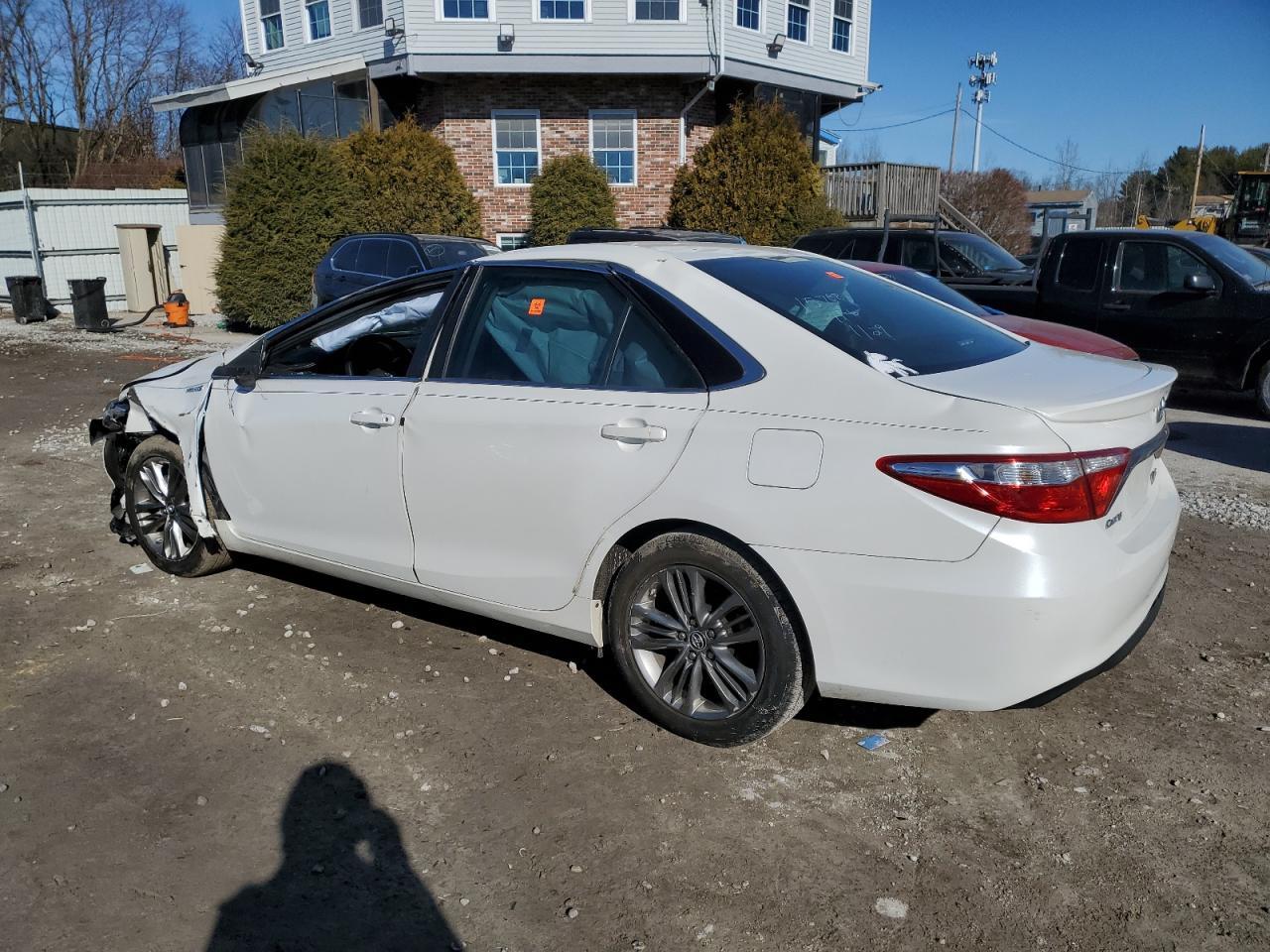 2016 TOYOTA CAMRY HYBR - Image 2