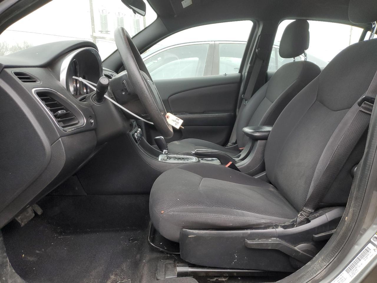 2012 CHRYSLER 200 LX - Image 7